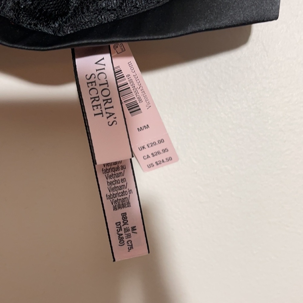 NWT Victoria’s Secret Elongated Lace Bralette - Picture 7 of 8